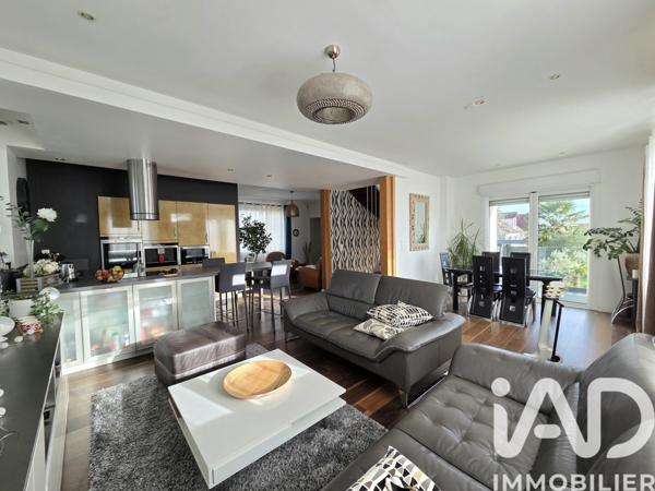 Maison à vendre 7 pièces 199 m² Fontaine-le-Comte