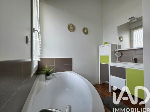 Maison à vendre 7 pièces 199 m² Fontaine-le-Comte