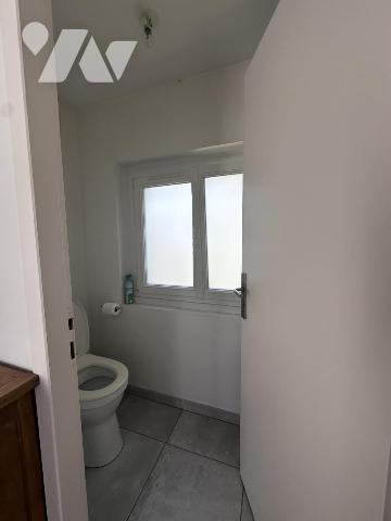 A VENDRE SENE (56) PROCHE COMMERCES ET VANNES : AGREABLE MAISON EN PARFAIT ETAT