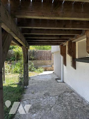 A VENDRE SENE (56) PROCHE COMMERCES ET VANNES : AGREABLE MAISON EN PARFAIT ETAT