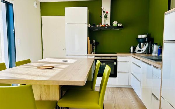 Maison à vendre    6 pièces • 146 m2 Séné