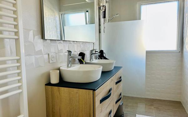 Maison à vendre    6 pièces • 146 m2 Séné