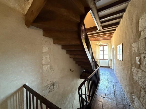 MAISON DE CARACTERE Saint severin