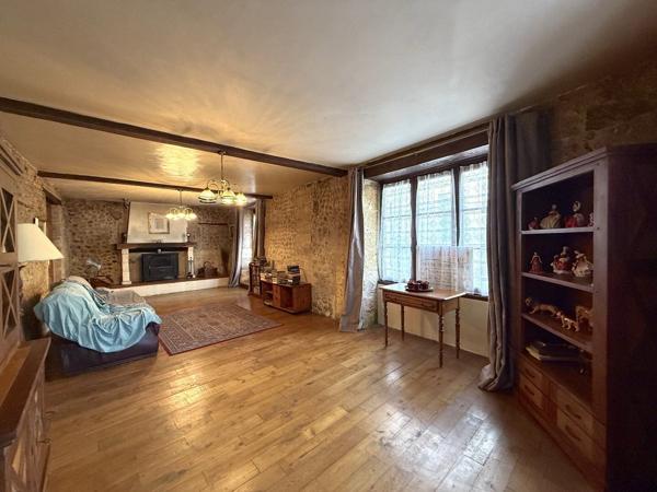 MAISON DE CARACTERE Saint severin