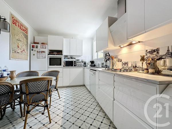 Appartement F6 à vendre  6 pièces - 127,33 m2 VERSAILLES - 78