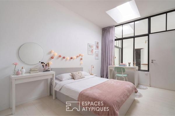 Maison-loft avec piscine intérieure et jardin