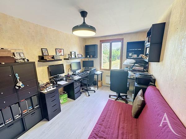 Maison Muret - 5 pièces 112m² avec garage et grand terrain.