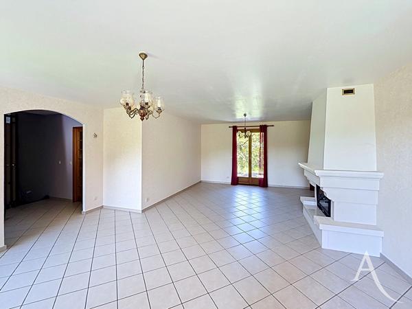 Maison Muret - 5 pièces 112m² avec garage et grand terrain.
