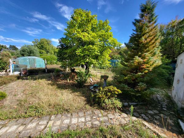 CARQUEFOU Terrain constructible d'environ 525 m²