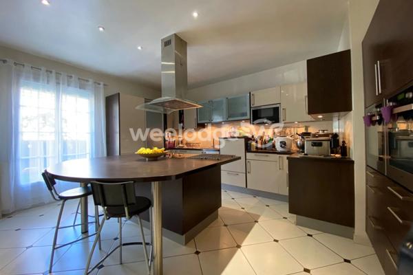 Maison à vendre 6 pièces de 166 m² à Épinay-sous-Sénart