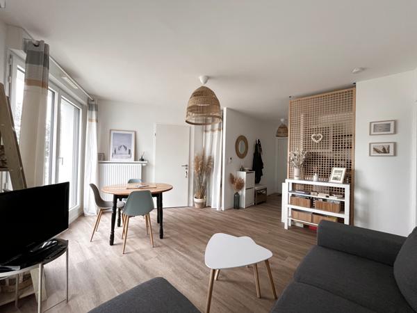 Appartement
                                                                                                                                                                                                                                                                                                                        2 pièce(s)                                                                                                                                                                                                          1 chambre(s)                                                                                                                                                                                                          40  m²