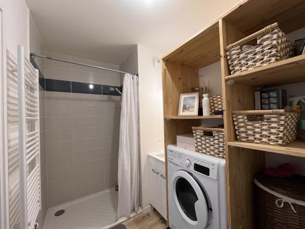 Appartement
                                                                                                                                                                                                                                                                                                                        2 pièce(s)                                                                                                                                                                                                          1 chambre(s)                                                                                                                                                                                                          40  m²