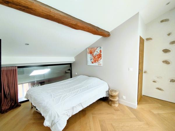Appartement
         4 pièces
        - 122 m² Exclusivité 340 000 € *