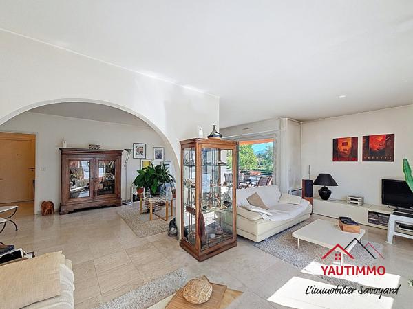 Ambilly (74100) Appartement T5 avec terrasse, parc privé, suite parentale et vue Mont-Blanc – Ambilly, à la frontière suisse