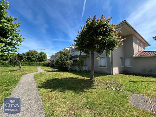 Appartement à louer 2 pièces 48.58m² Tarbes (65000)