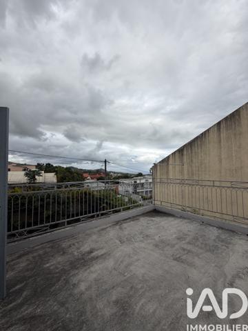 Maison à vendre 9 pièces 288 m² Le Tampon