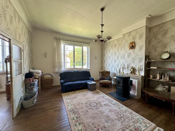 Maison familiale 8 pièces avec jardin et dépendance de plus de 200 m² 148 400 €