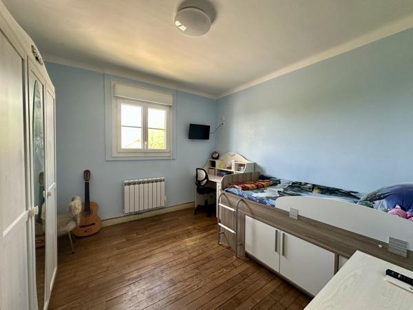 Maison familiale 8 pièces avec jardin et dépendance de plus de 200 m² 148 400 €