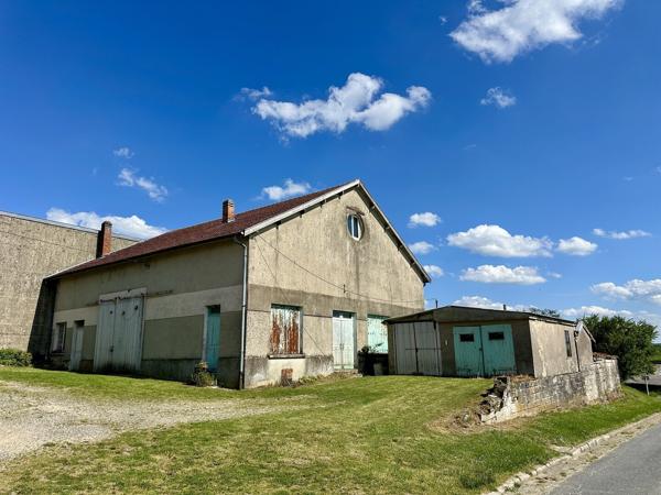 Maison familiale 8 pièces avec jardin et dépendance de plus de 200 m² 148 400 €