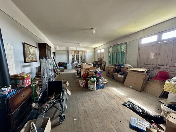 Maison familiale 8 pièces avec jardin et dépendance de plus de 200 m² 148 400 €