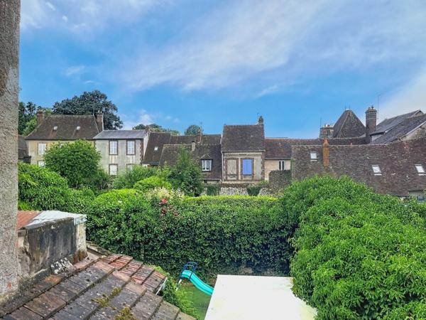 Maison de ville 4 chambres et jardin DPE C La Ferté Vidame
