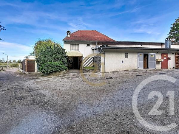 Immeuble à vendre  300 m 2   LURE  - 70