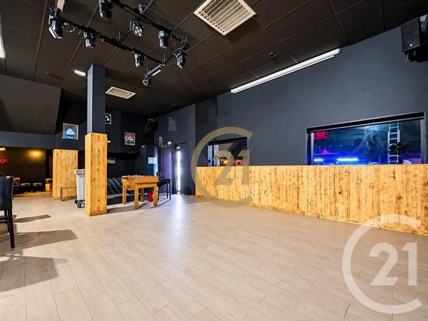 Immeuble à vendre  300 m 2   LURE  - 70