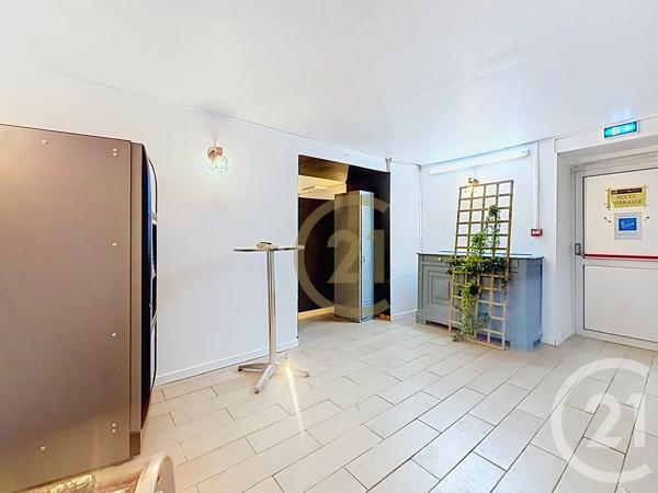 Immeuble à vendre  300 m 2   LURE  - 70