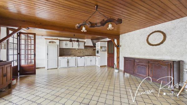 Mazeray, Maison 140m² vie de plain pied , 4 chambres et terrasse