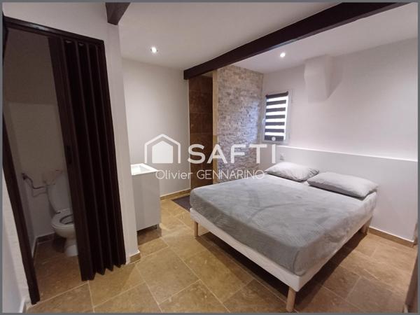 SUPERBE MAISON DE VILLAGE EN CENTRE-VILLE