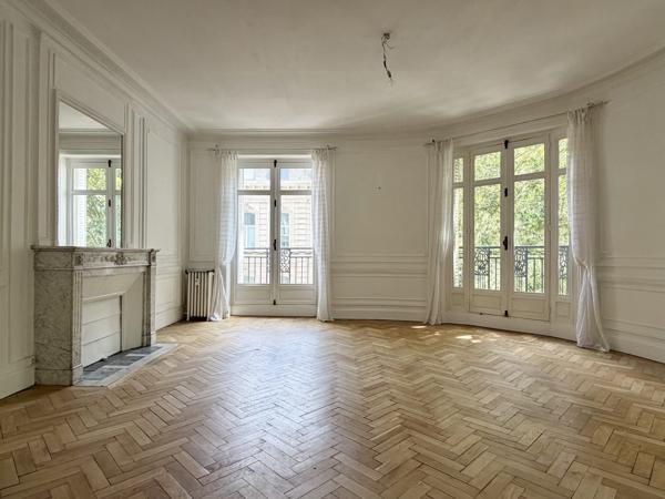 Appartement T6 au Cœur des Beaux-Arts