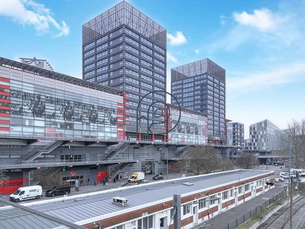 Lille – Euralille : bureaux 130 m² avec parkings – À vendre
