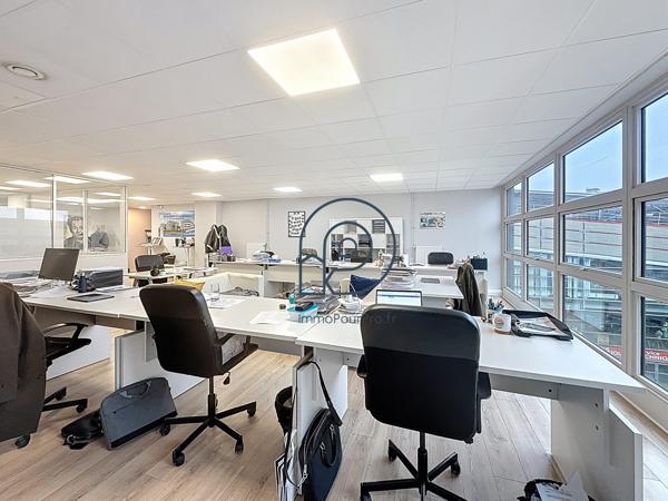 Lille – Euralille : bureaux 130 m² avec parkings – À vendre