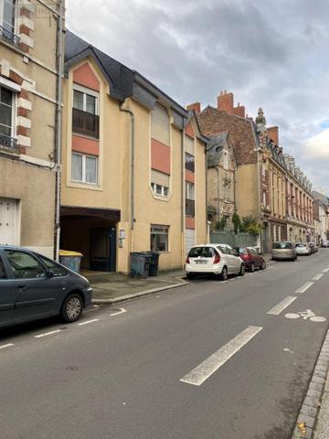 Garage fermé à vendre à Rennes en Ille-et-Vilaine (35000), ref : 11772/111   
Thabor