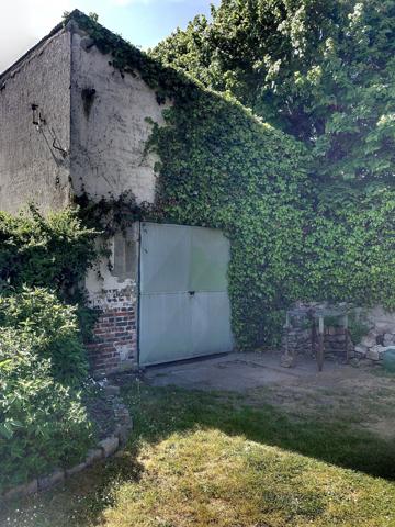 Anet (28260) Viager 2 têtes (H/F 80 ans) occupé Maison 240m2 + dépendance et terrain constructible