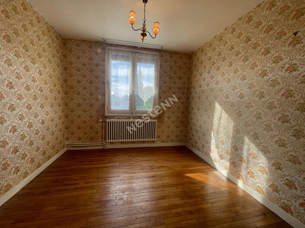 Maison de 5 pieces a Ploermel (56800)