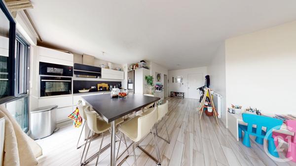 Appartement F4 à vendre  4 pièces - 90,89 m2 AUBERVILLIERS - 93