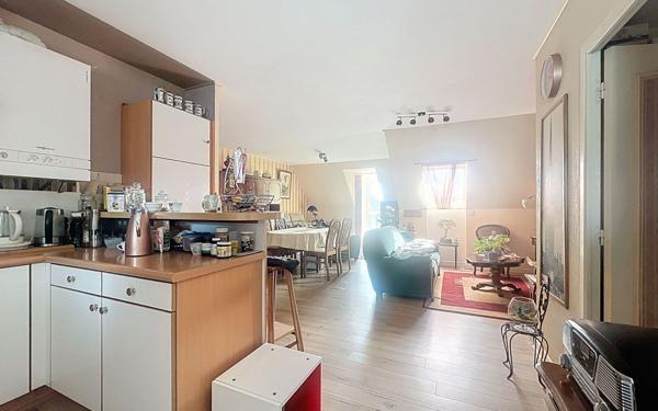 Appartement à vendre    3 pièces •  Landivisiau