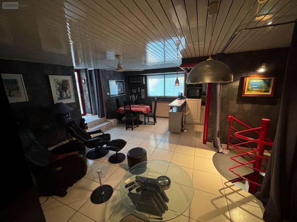 Maison individuelle à vendre à Bordeaux en Gironde (33200), ref : 032/1669   
Les Maréchaux