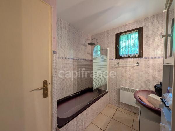 Maison 3 niveaux – 161 m² habitables – fort potentiel de rénovation
