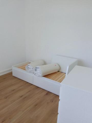 Location                                                      Appartement
                        
                     3 pièces                                         à Perpignan