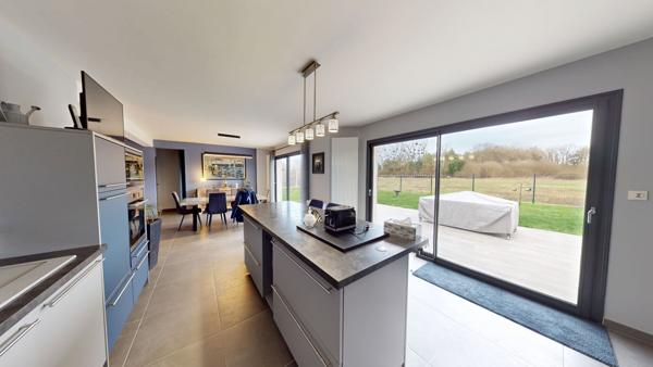 Maison familiale à vendre à Chanteau - Haute Prestations modernes et confort optimal