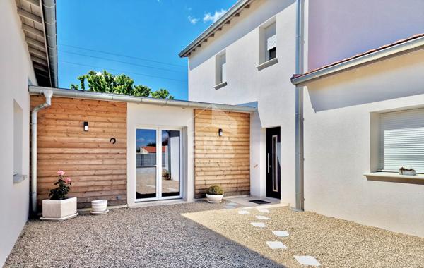 Magnifique maison neuve à deux pas de La Rochelle, 7 pièces, surface de 183 m².