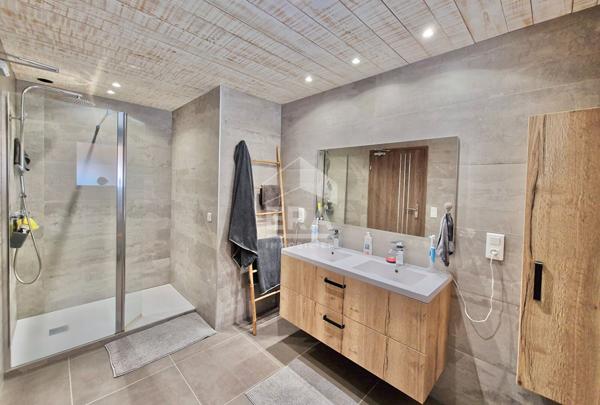 Magnifique maison neuve à deux pas de La Rochelle, 7 pièces, surface de 183 m².