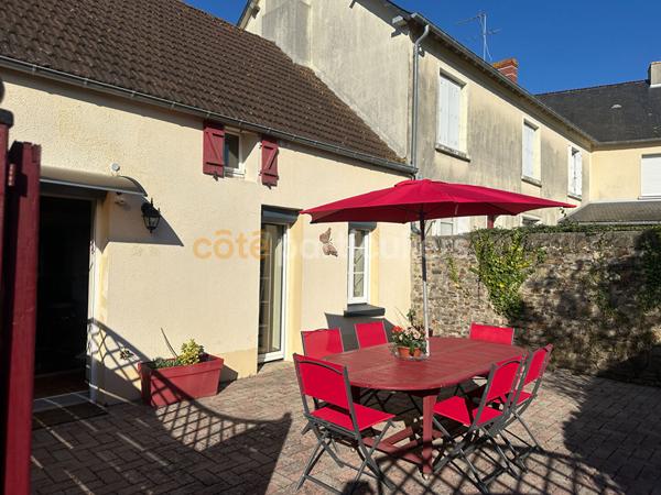 Vente Maison180 m² - 7 Pièces - SAINT GERMAIN SUR AY (50430)