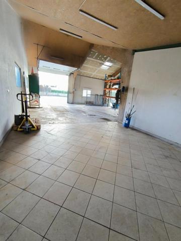 LOCAL COMMERCIAL - HANGAR