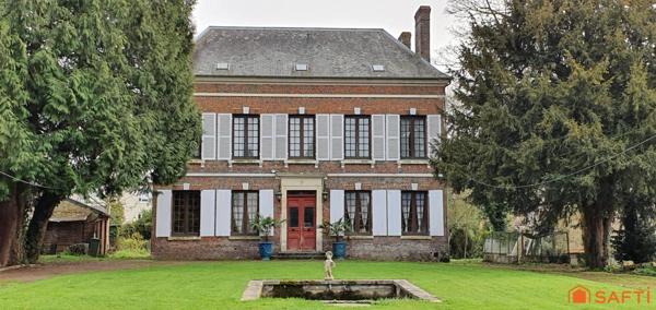 VIMOUTIERS CENTRE MAISON DE MAITRE A RENOVER