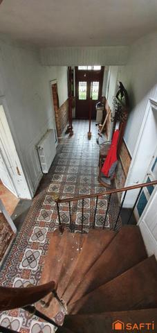 VIMOUTIERS CENTRE MAISON DE MAITRE A RENOVER