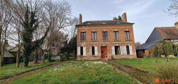 VIMOUTIERS CENTRE MAISON DE MAITRE A RENOVER