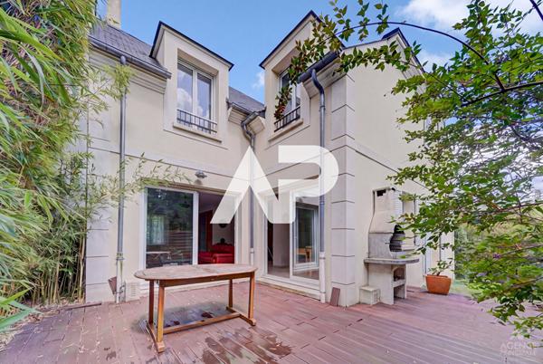 Maison Rueil Malmaison 7 pièce(s) 160 m2 €1 250 000 ** - Référence 19837